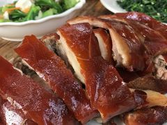 -黄记四更烤乳猪店