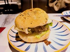秘汁炭烤风味牛堡-必胜客(东西湖万达店)