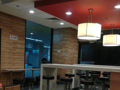 大堂-麦当劳(虹梅路地铁站店)