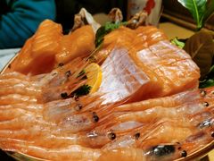 -枝魯枝魯自助料理