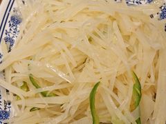 -乡土特色.冷锅鱼.牦牛肉汤锅