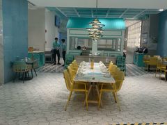 大堂-姚姚酸菜鱼·金戈戈香港豉油鸡(喜荟城联名店)