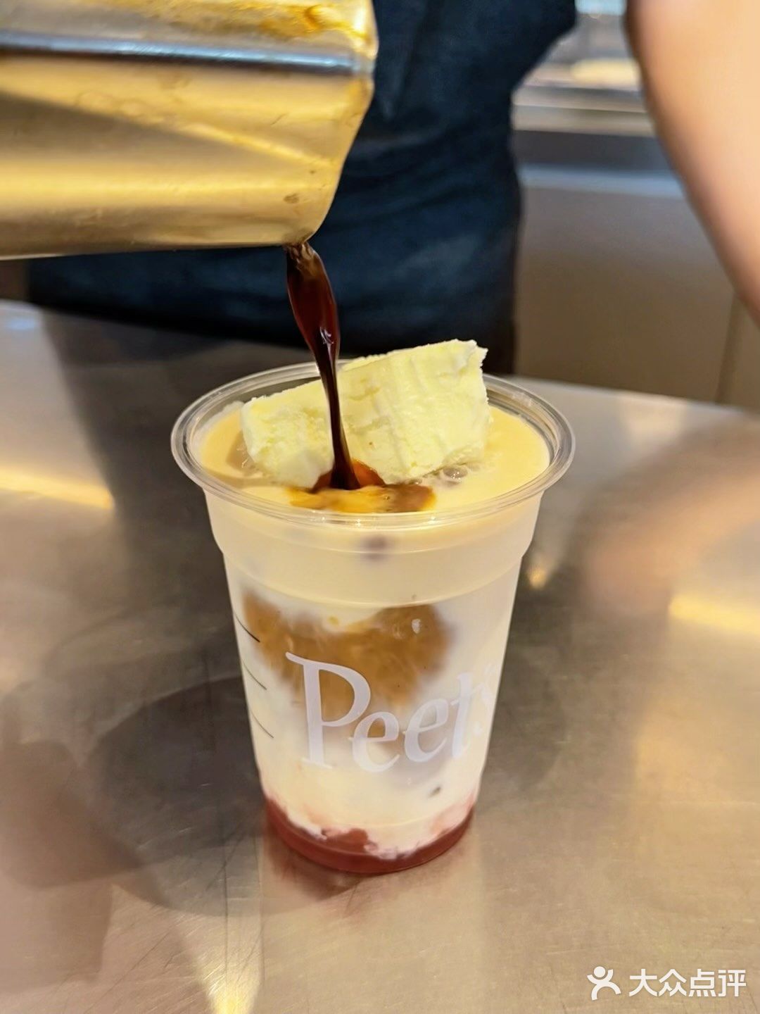 奶砖乱入⁉️皮爷新品『甜心苹果奶砖拿铁』实测