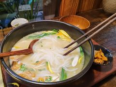 -银米·云南传统过桥米线(双廊黑金冠店)
