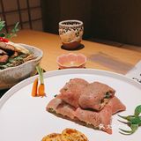 天妇罗挺新鲜的大虾,老公很喜欢。滑蛋鳗鱼有点腻