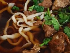 -清真吴记门钉肉饼·喜多利