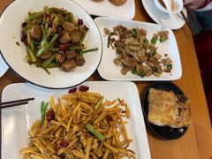 -莲餐厅·湖北菜·潜江小龙虾店(愚园路店)