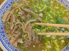 -泉儿头杂碎(杂碎师大店)