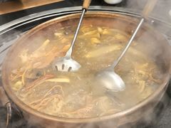 -阿山卓·野生菌火锅·纳西火塘烤肉