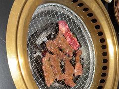 -山川小町·极番烧肉(新地假日广场店)