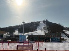 -庙香山滑雪场