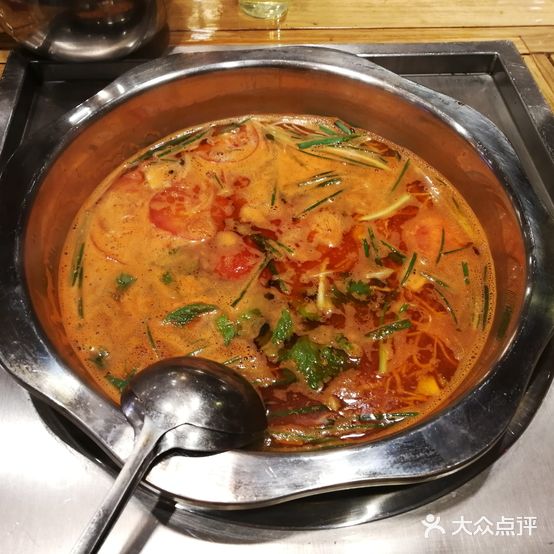 苗彝侗寨酸汤牛席火锅店(观山湖店)