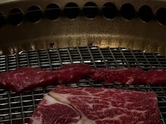 -铭牛烧肉·和牛海鲜自助(高新月牙湖店)