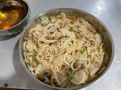 -正宗杨记普洱酸醋米线(总店)