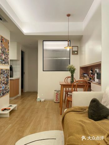 40平的家是我有记忆来就住着，长大后重新装修