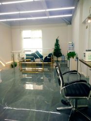 -茶发Salon·烫发染发理发