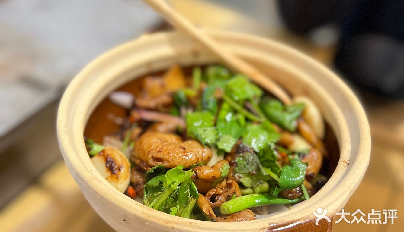 花和尚·湘西小串烧烤🍢喝花酒撸小串🍻及时行乐[糖果]