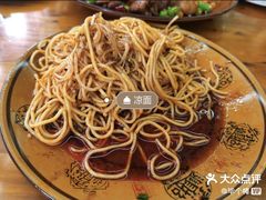 -一品红烧鸭特色川菜(三岔湖店)