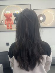 -iu潮牌·SALON