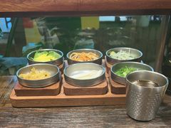 -银米·云南传统过桥米线(双廊黑金冠店)