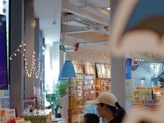 -猫的天空之城概念书店(北戴河蔚蓝海岸店)