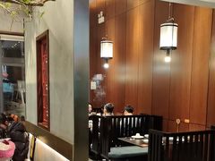 -黄泥岗·地道湖北菜(奥特莱斯店)