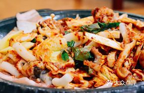 Iron Plate Short Octopus with Pork Belly