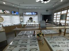 -罗伯特眼镜·蔡司官方授权(罗湖国贸店)