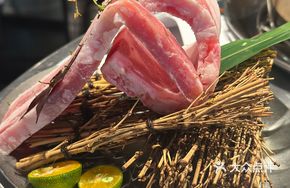 Thick-cut Honeycomb Pork Belly