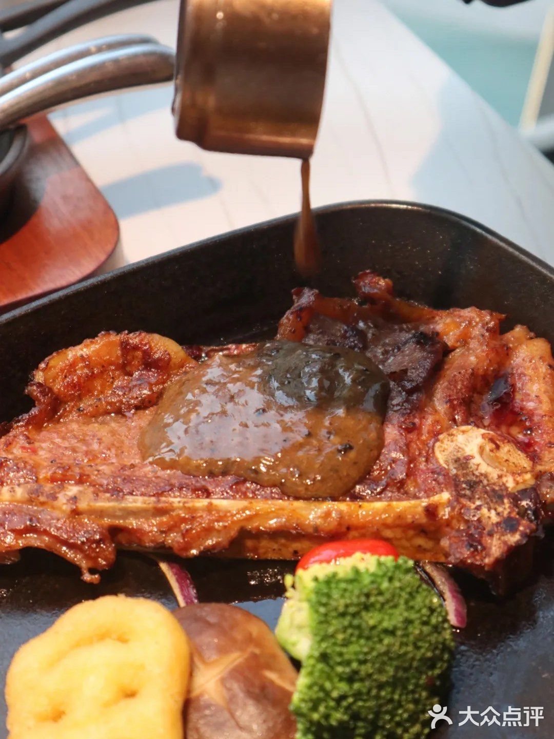 原切谷饲牛扒 七成熟美味刚刚好🥩