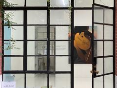 -胶囊画廊