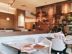 -必胜客(松雷店)