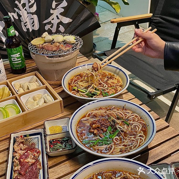 昆明|奔赴山海湾的mini围炉烤肉烧豆腐
