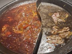 -鹿鸣山草本茶香火锅(园西路店)