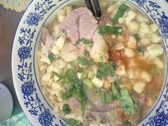 -一间楼牛羊肉泡馍馆(东一路店)