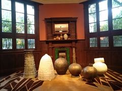 -Nathalie Djurberg与Hans Berg“牛皮纸包裹的月亮”-Prada荣宅当季展览