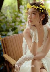 -雪中彩影婚纱摄影·微光艺术中心