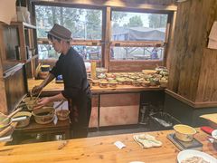 -六合居·明厨亮灶餐厅(成双大道店)