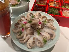 八爪鱼-领鲜天下·焗海鲜·花胶鸡(天目里店)
