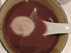 红豆沙汤圆-维园悦谱·海派家常菜(乌鲁木齐南路店)