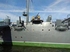 -阿芙乐尔号巡洋舰