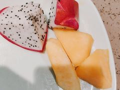 -金滏山烤肉·海鲜·火锅自助餐厅(襄阳万达店)