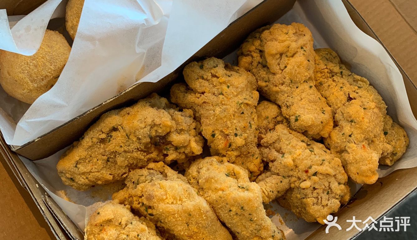 总要在高铁上吃一回炸鸡🍗啊