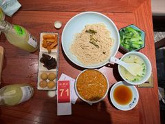 -裕兴记•蟹黄面馆(人民广场店)