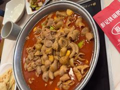 -彭记铁锅肥肠(东四总店)