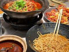 -巴厘龙虾·榜首油焖大虾(音乐学院·沿江酒馆店)