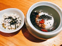 糕粑稀饭-野山舂·贵州现舂酸汤火锅(鸿通城店)