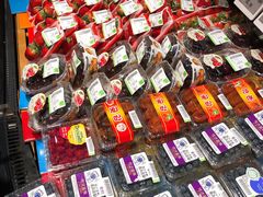 -中百仓储超市有限公司(越秀星汇维港店)