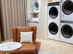 -王府井百货熙地港店