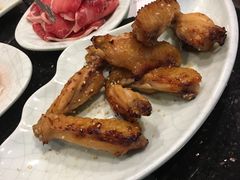 秘制烤鸡翅-猪啊牛呀羊啊铜盘烤肉(正大广场店)